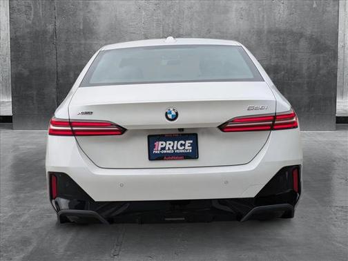 2024 BMW 530 i xDrive