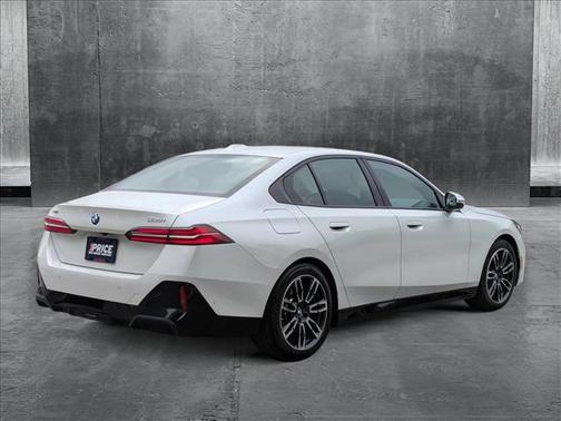 2024 BMW 530 i xDrive