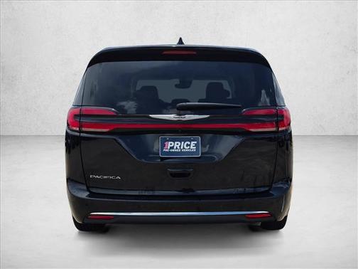 Diamond Black Crystal Pearlcoat 2024 Chrysler Pacifica Touring L