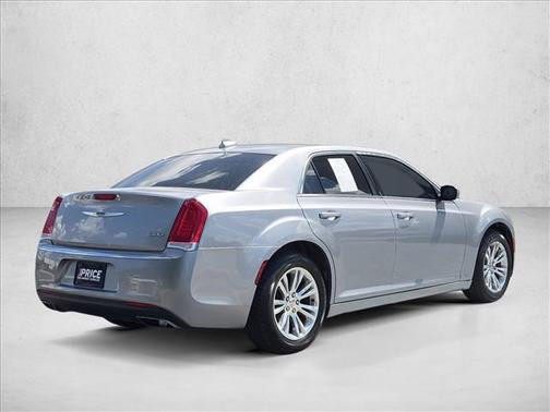 Billet Silver Metallic Clearcoat 2017 Chrysler 300 Limited