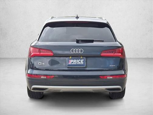 Moonlight Blue Metallic 2019 Audi Q5 2.0T Premium Plus