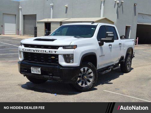 Summit White 2022 Chevrolet Silverado 2500 Custom