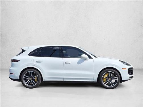 Carrara White Metallic 2019 Porsche Cayenne Turbo