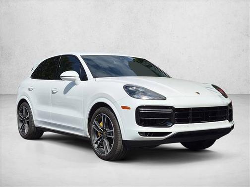 Carrara White Metallic 2019 Porsche Cayenne Turbo