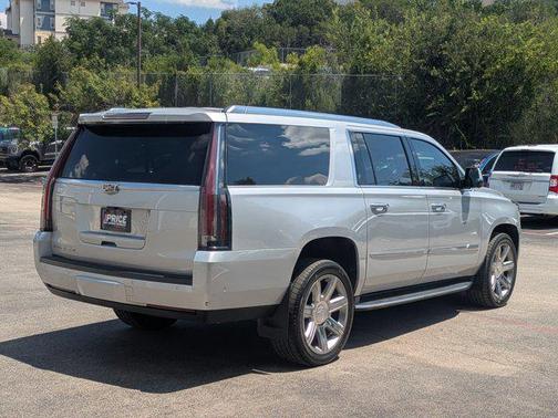 2020 Cadillac Escalade ESV Luxury