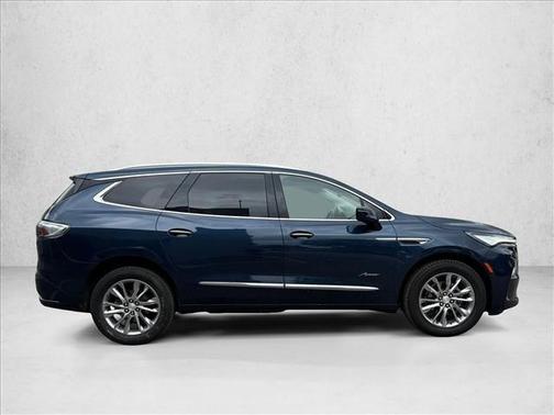 2022 Buick Enclave FWD Avenir
