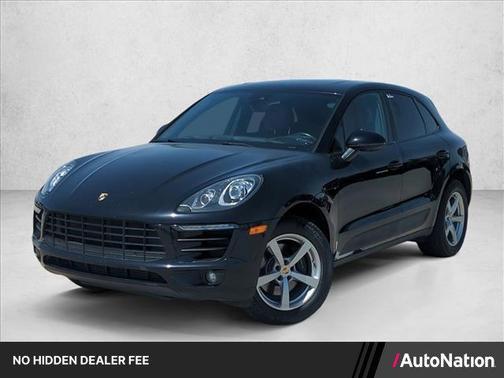 Jet Black Metallic 2017 Porsche Macan Macan