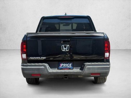Crystal Black Pearl 2020 Honda Ridgeline RTL