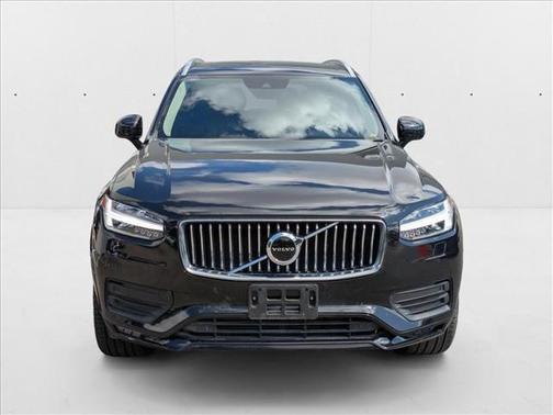 2021 Volvo XC90 T5 Momentum