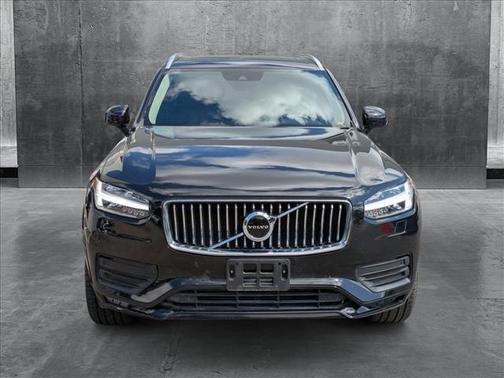 2021 Volvo XC90 T5 Momentum