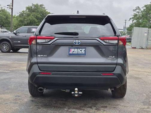 Silver/Gray 2022 Toyota RAV4 Hybrid XLE