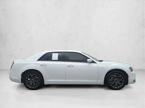 2018 Chrysler 300 S