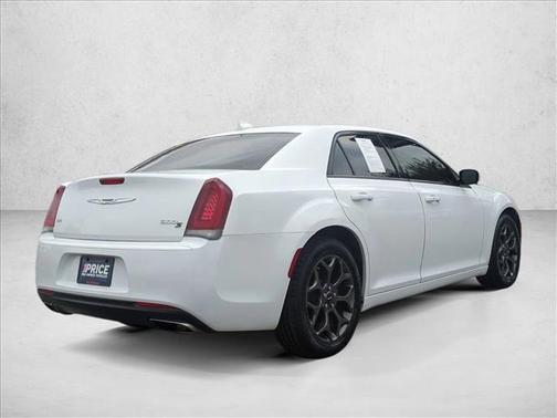 2018 Chrysler 300 S