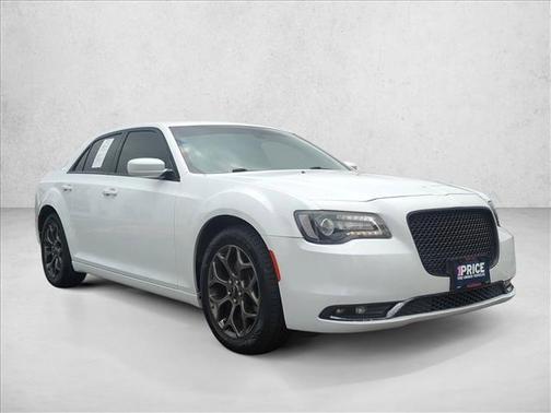 2018 Chrysler 300 S