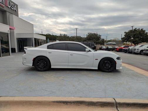 2020 Dodge Charger Scat Pack
