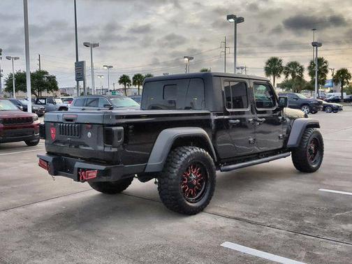 2022 Jeep Gladiator Sport