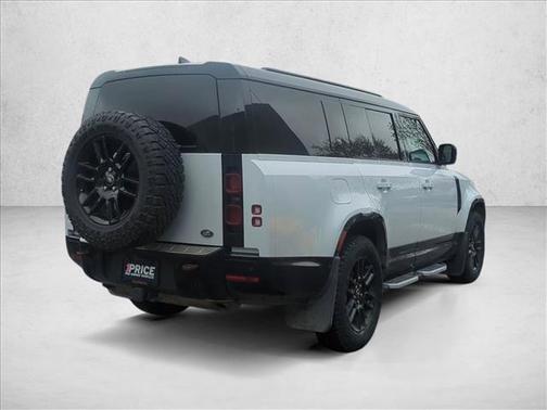 2023 Land Rover Defender 130 X-Dynamic SE