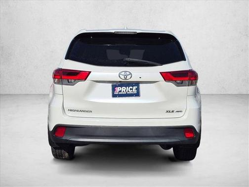 Blizzard Pearl 2018 Toyota Highlander XLE