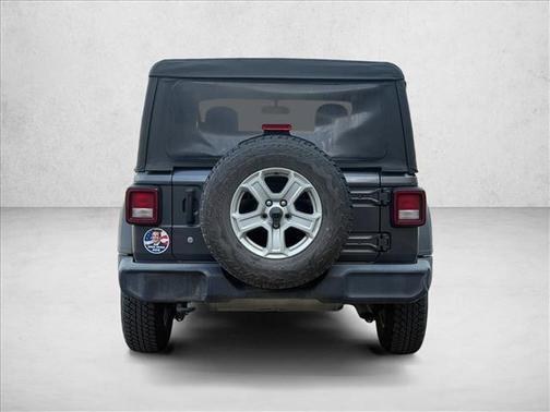 Granite Crystal Metallic Clearcoat 2018 Jeep Wrangler Sport S