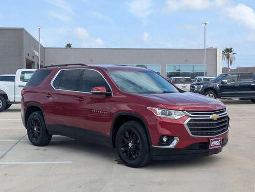 Cajun Red Tintcoat 2020 Chevrolet Traverse LT Cloth