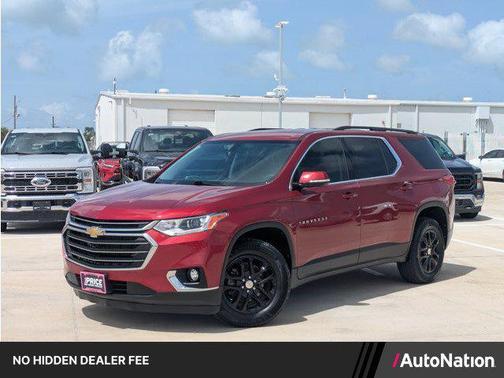 Cajun Red Tintcoat 2020 Chevrolet Traverse LT Cloth