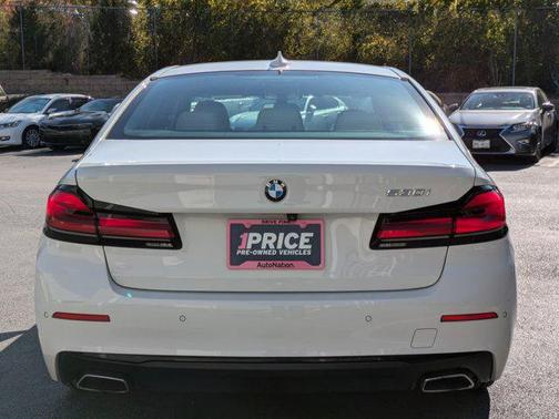Alpine White 2021 BMW 530 530i
