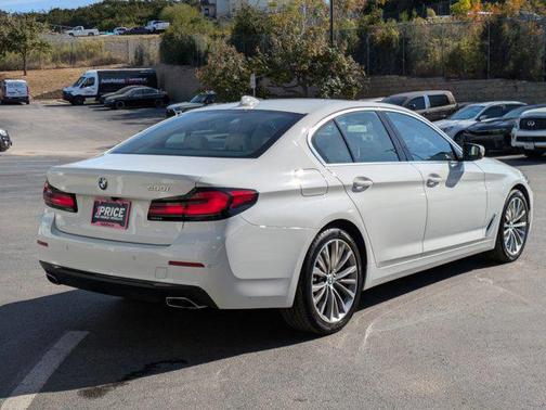 Alpine White 2021 BMW 530 530i
