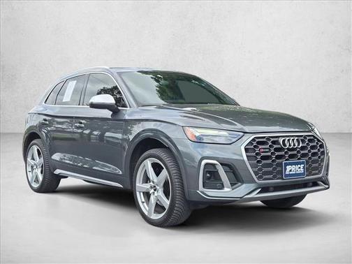 Daytona Gray Pearl Effect 2022 Audi SQ5 3.0T Premium