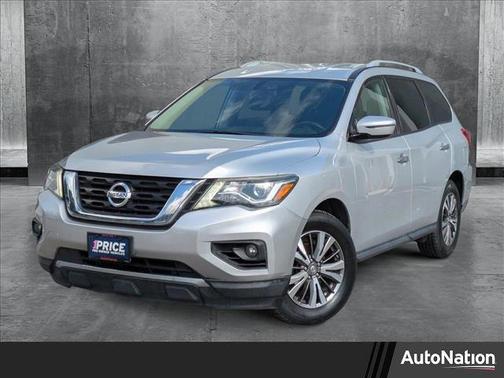 2019 Nissan Pathfinder SV