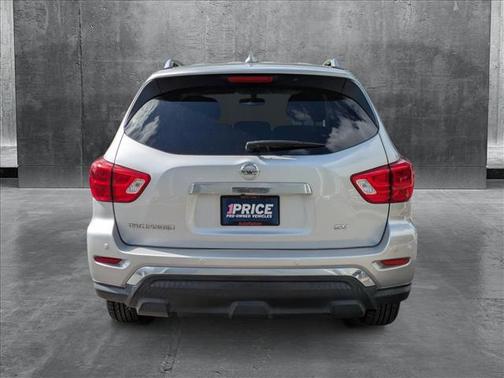 2019 Nissan Pathfinder SV
