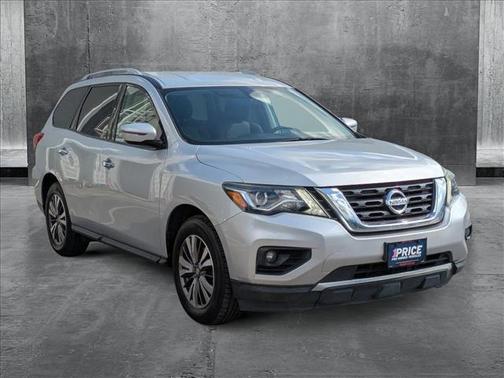 2019 Nissan Pathfinder SV