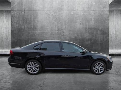 2019 Volkswagen Passat 2.0T Wolfsburg Edition