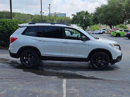 Platinum White Pearl 2020 Honda Passport AWD Elite