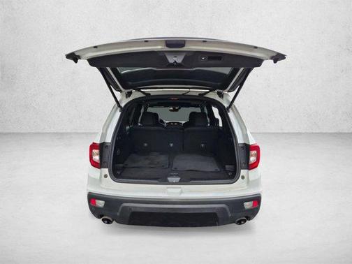 Platinum White Pearl 2020 Honda Passport AWD Elite