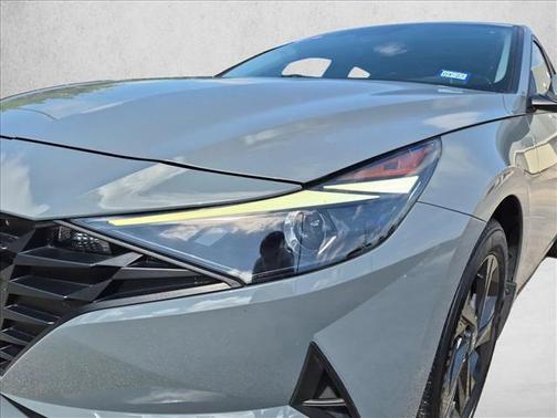 Electric Shadow 2022 Hyundai ELANTRA SEL