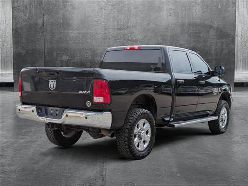 2017 RAM 2500 Tradesman Crew Cab 4x4 6'4' Box