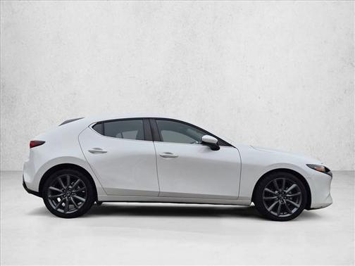 Snowflake White Pearl Mica 2022 Mazda Mazda3 FWD w/Select Package
