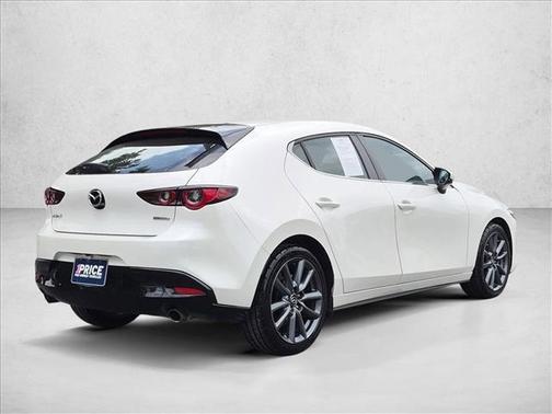 Snowflake White Pearl Mica 2022 Mazda Mazda3 FWD w/Select Package