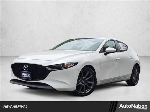 Snowflake White Pearl Mica 2022 Mazda Mazda3 FWD w/Select Package