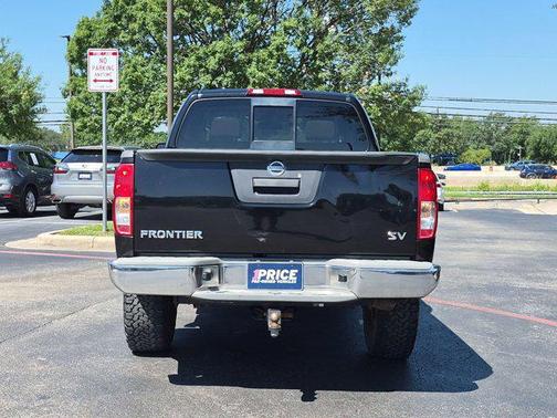 Super Black 2014 Nissan Frontier SV