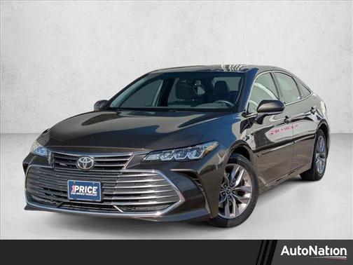 2019 Toyota Avalon XLE