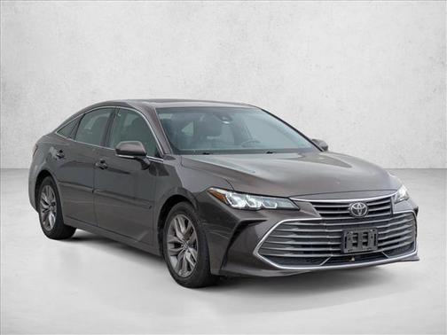 2019 Toyota Avalon XLE