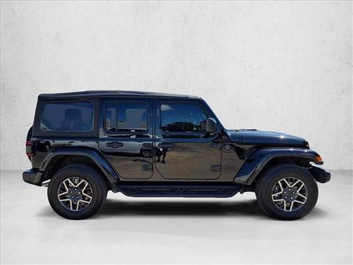 Black Clearcoat 2025 Jeep Wrangler 4-Door Sahara 4x4