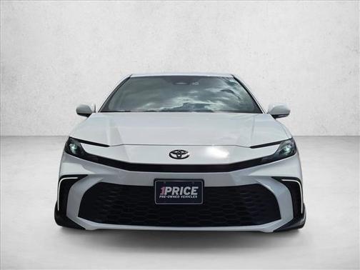 Ice Cap 2026 Toyota Camry SE