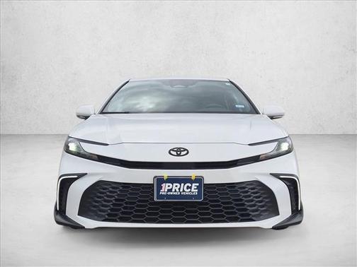 Ice Cap 2026 Toyota Camry SE