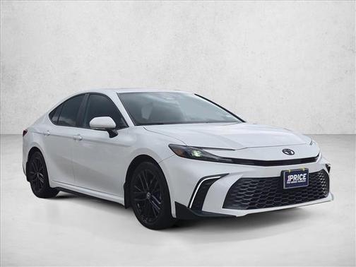 Ice Cap 2026 Toyota Camry SE