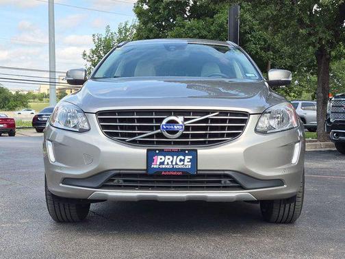 Seashell Metallic 2016 Volvo XC60 T6 Drive-E