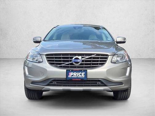 Seashell Metallic 2016 Volvo XC60 T6 Drive-E