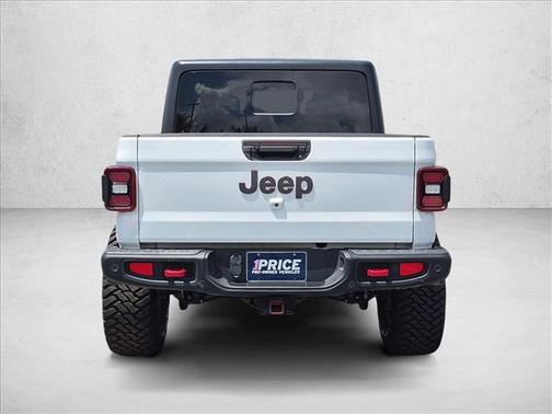 Bright White Clearcoat 2021 Jeep Gladiator Rubicon