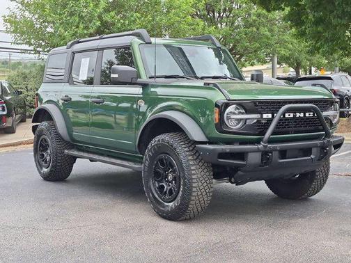 Eruption Green Metallic 2023 Ford Bronco Wildtrak